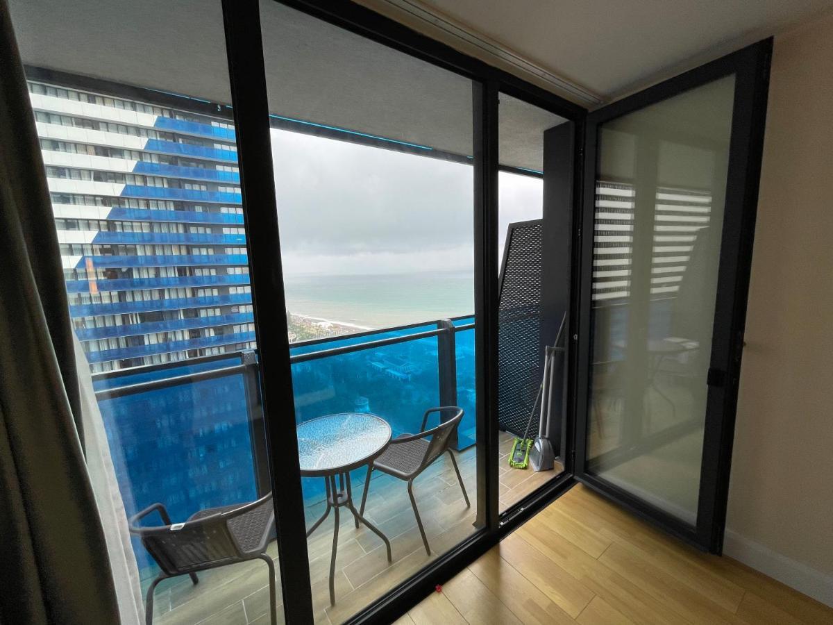 Marvella Orbi City Sea View バトゥーミ エクステリア 写真