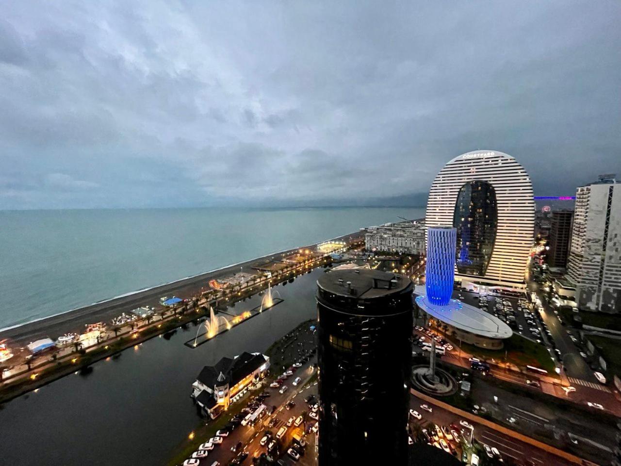 Marvella Orbi City Sea View バトゥーミ エクステリア 写真